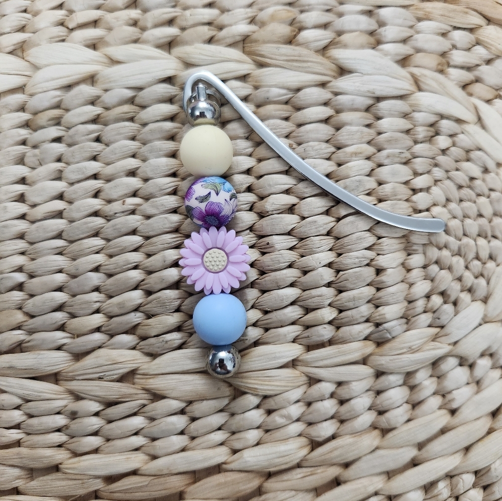 Floral Beaded Bookmark with Pastel Accents